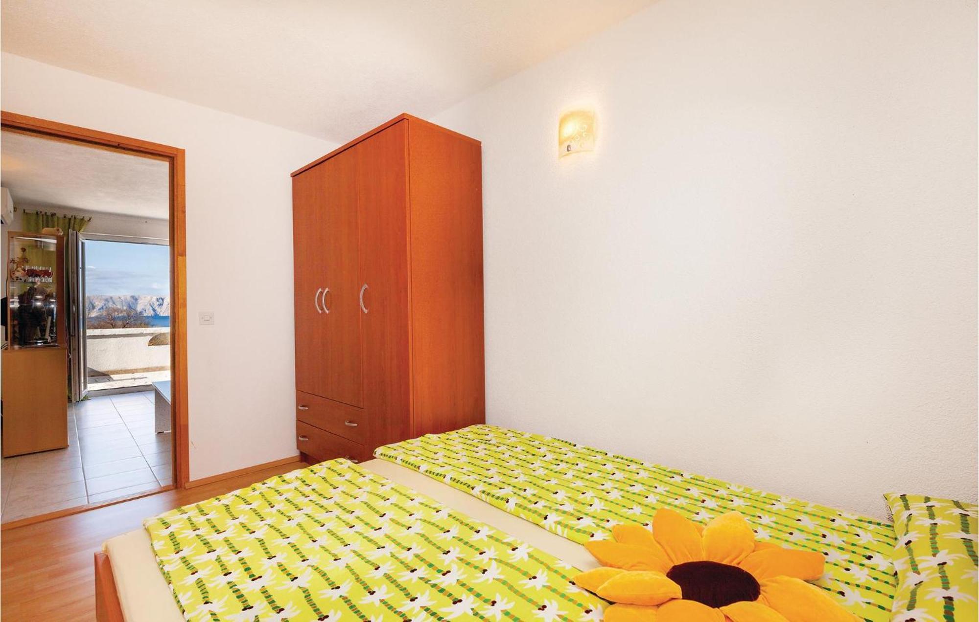 Gorgeous Apartment In Klenovica With Kitchen Ngoại thất bức ảnh